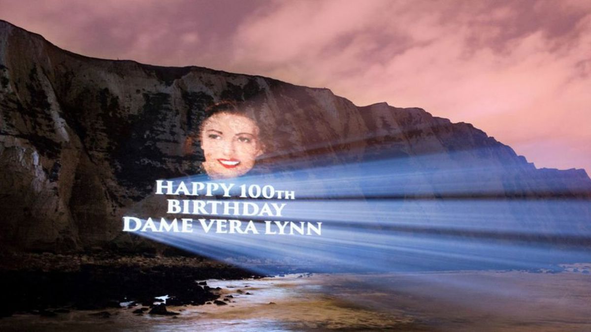 Vera Lynn becomes oldest living certified artist